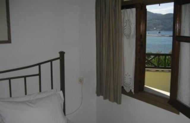 Pleoussa Studio And Apartments Skopelos Town Ngoại thất bức ảnh