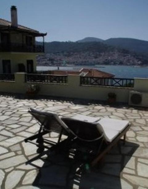 Pleoussa Studio And Apartments Skopelos Town Ngoại thất bức ảnh