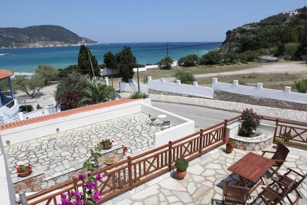 Pleoussa Studio And Apartments Skopelos Town Ngoại thất bức ảnh
