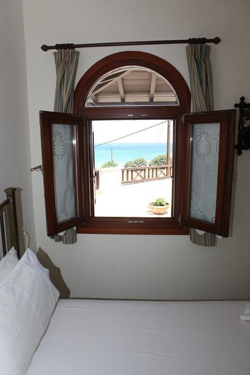 Pleoussa Studio And Apartments Skopelos Town Ngoại thất bức ảnh