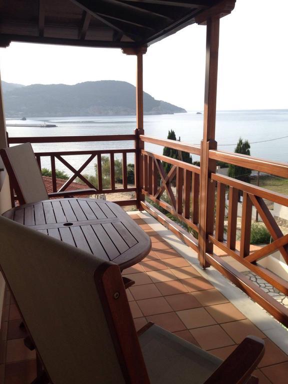 Pleoussa Studio And Apartments Skopelos Town Ngoại thất bức ảnh