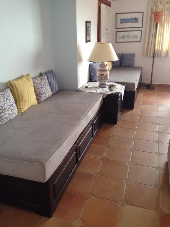 Pleoussa Studio And Apartments Skopelos Town Ngoại thất bức ảnh