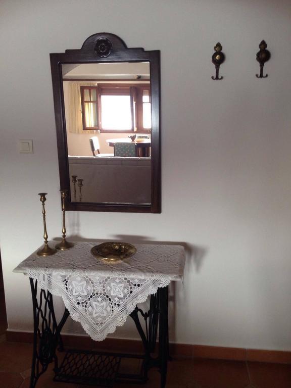 Pleoussa Studio And Apartments Skopelos Town Ngoại thất bức ảnh