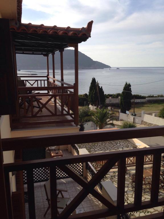 Pleoussa Studio And Apartments Skopelos Town Ngoại thất bức ảnh