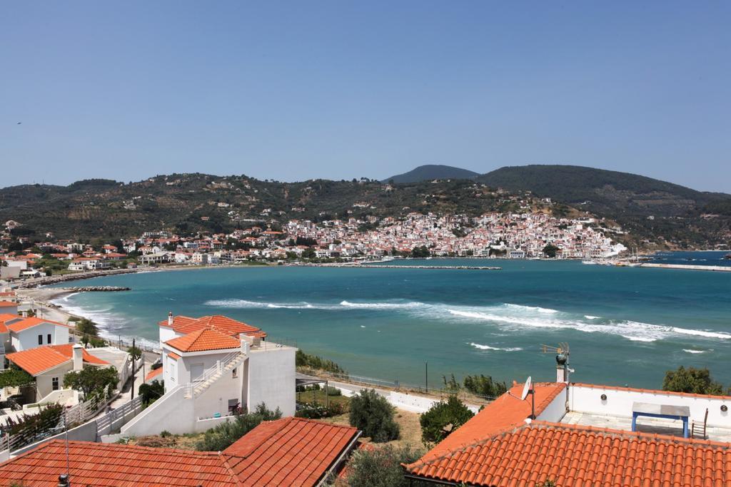 Pleoussa Studio And Apartments Skopelos Town Ngoại thất bức ảnh