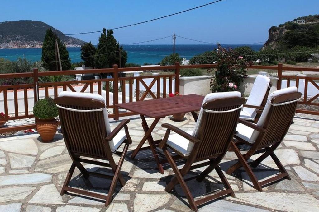 Pleoussa Studio And Apartments Skopelos Town Ngoại thất bức ảnh