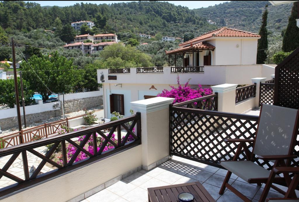 Pleoussa Studio And Apartments Skopelos Town Ngoại thất bức ảnh
