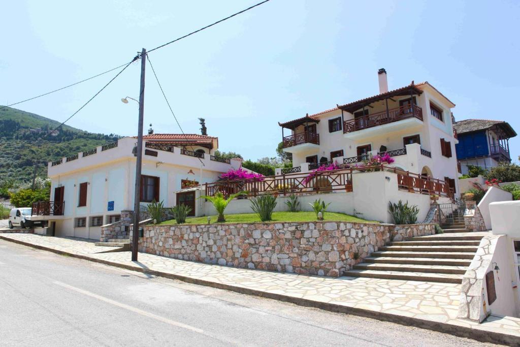 Pleoussa Studio And Apartments Skopelos Town Ngoại thất bức ảnh