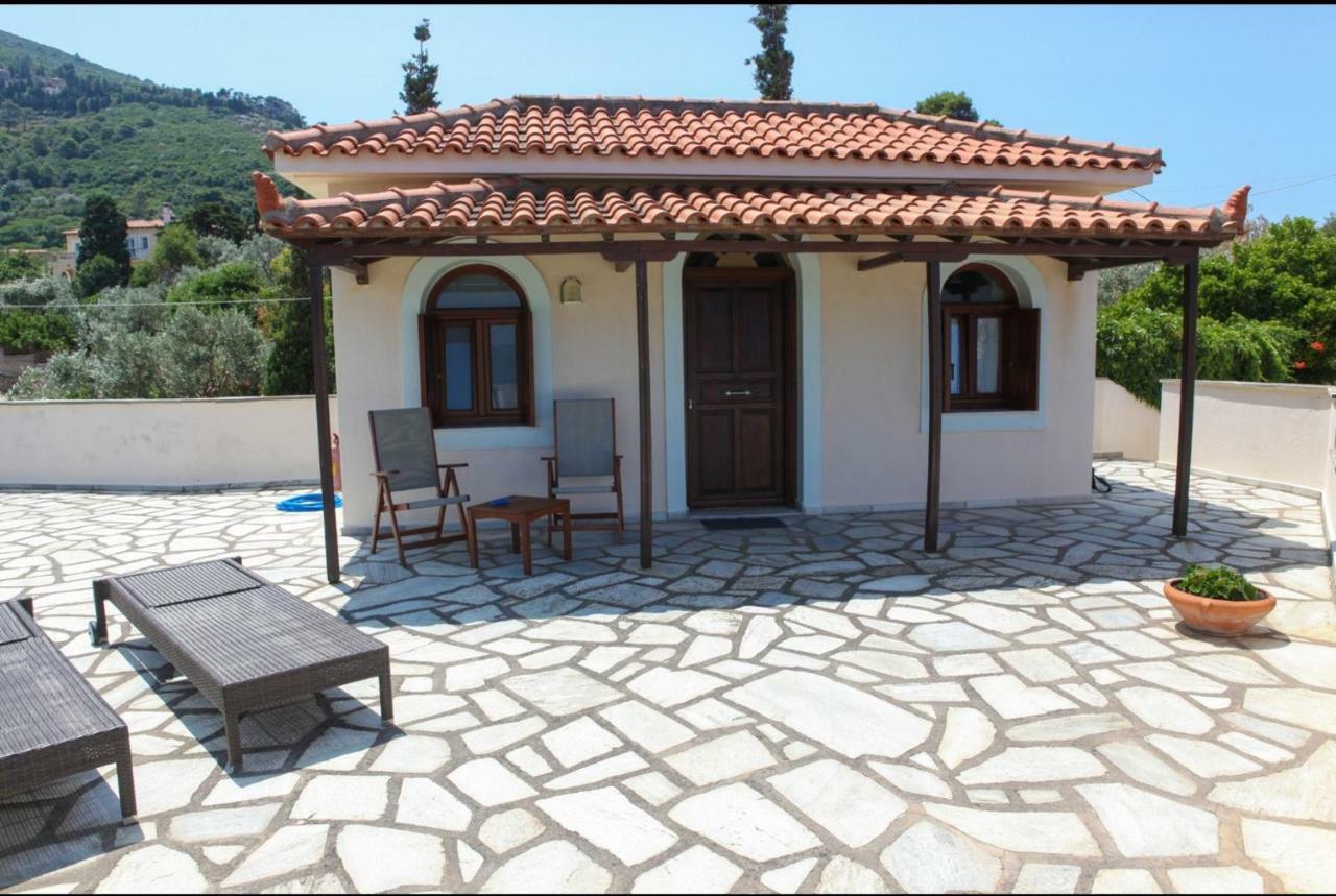 Pleoussa Studio And Apartments Skopelos Town Ngoại thất bức ảnh